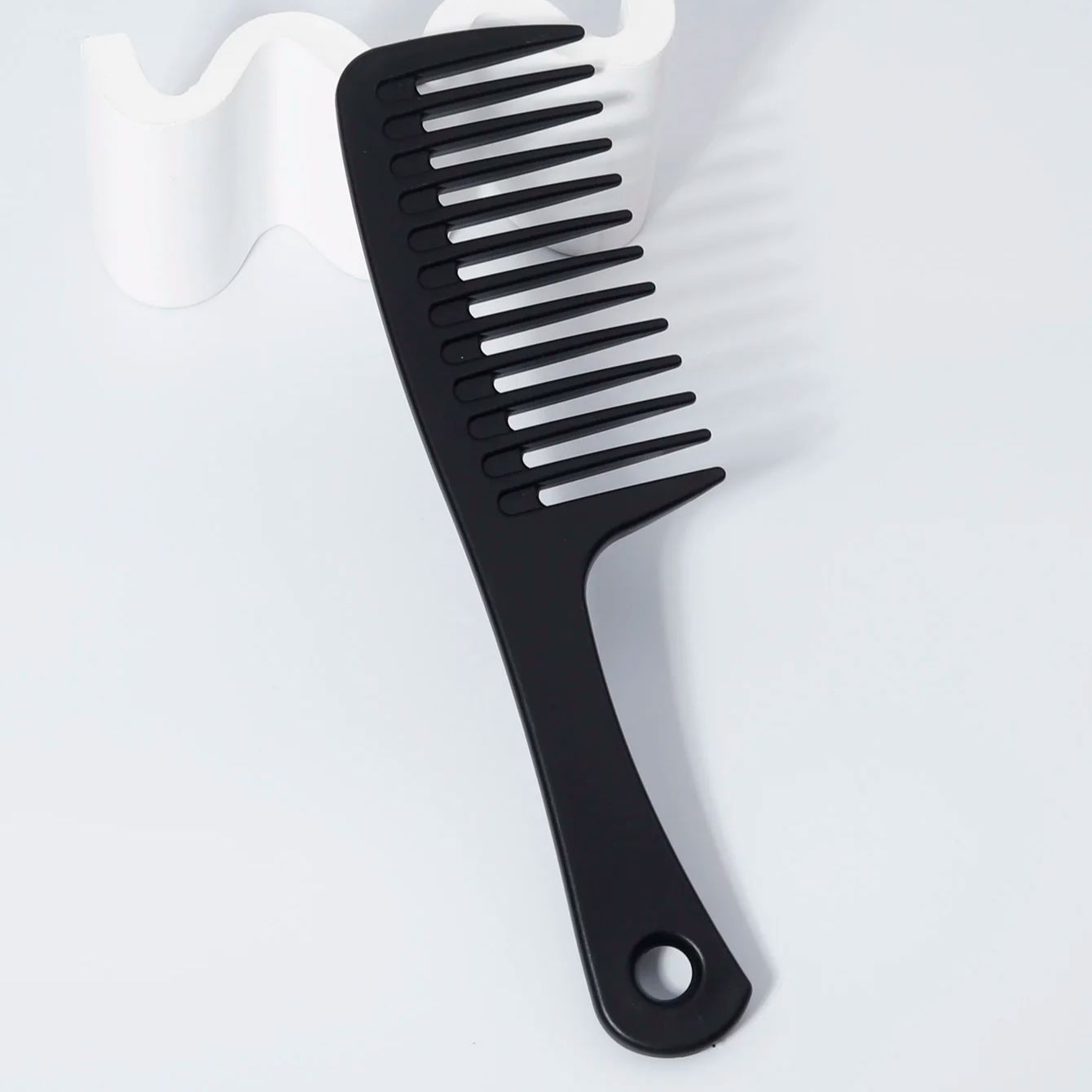 مشط تصفيف الشعر واسع الأسنان،  - مراجعة Detangling Wide Comb وسعره